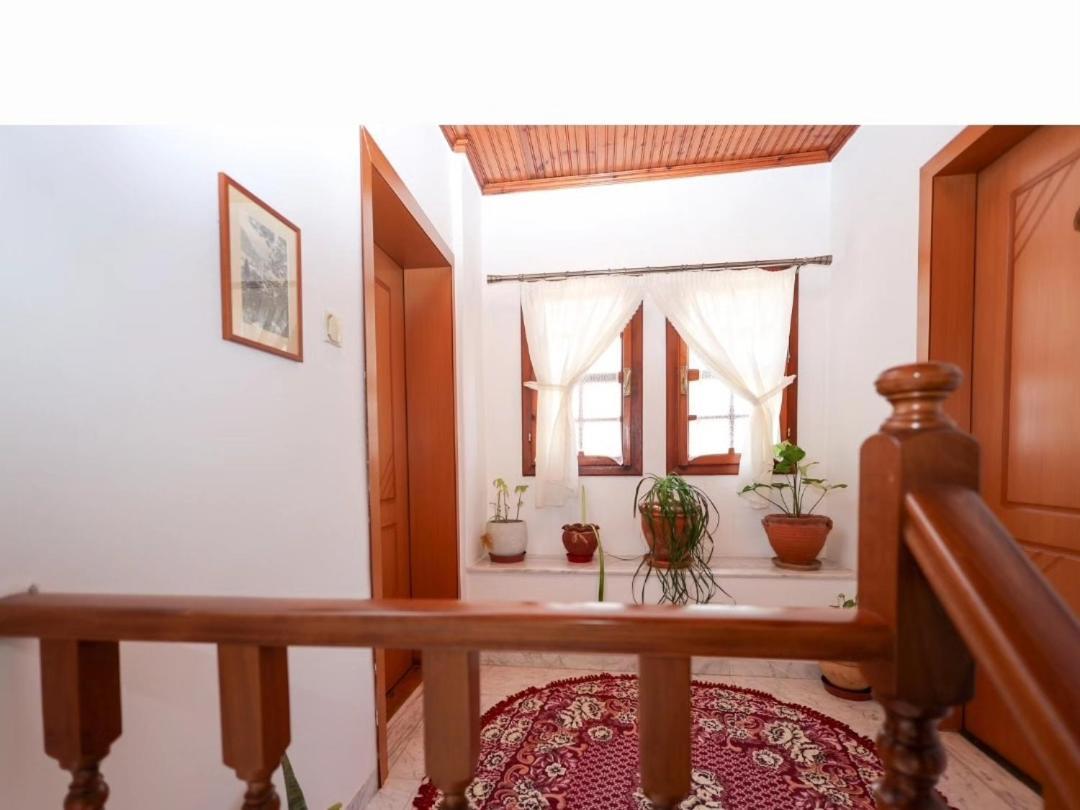Guest House J.Prifti Berat Esterno foto